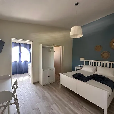 Con Piscina E Parco Giochi Non Lontano Da Cagliari Bed & Breakfast