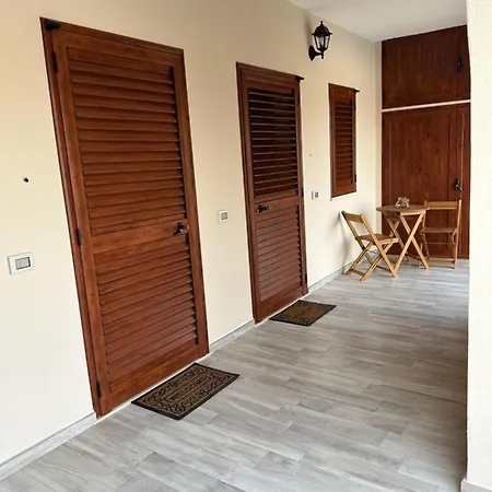 Con Piscina E Parco Giochi Non Lontano Da Cagliari Bed & Breakfast *